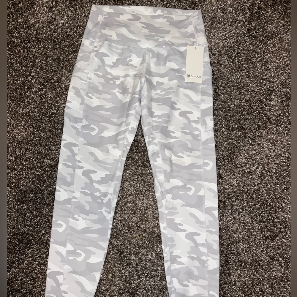 Camo leggings